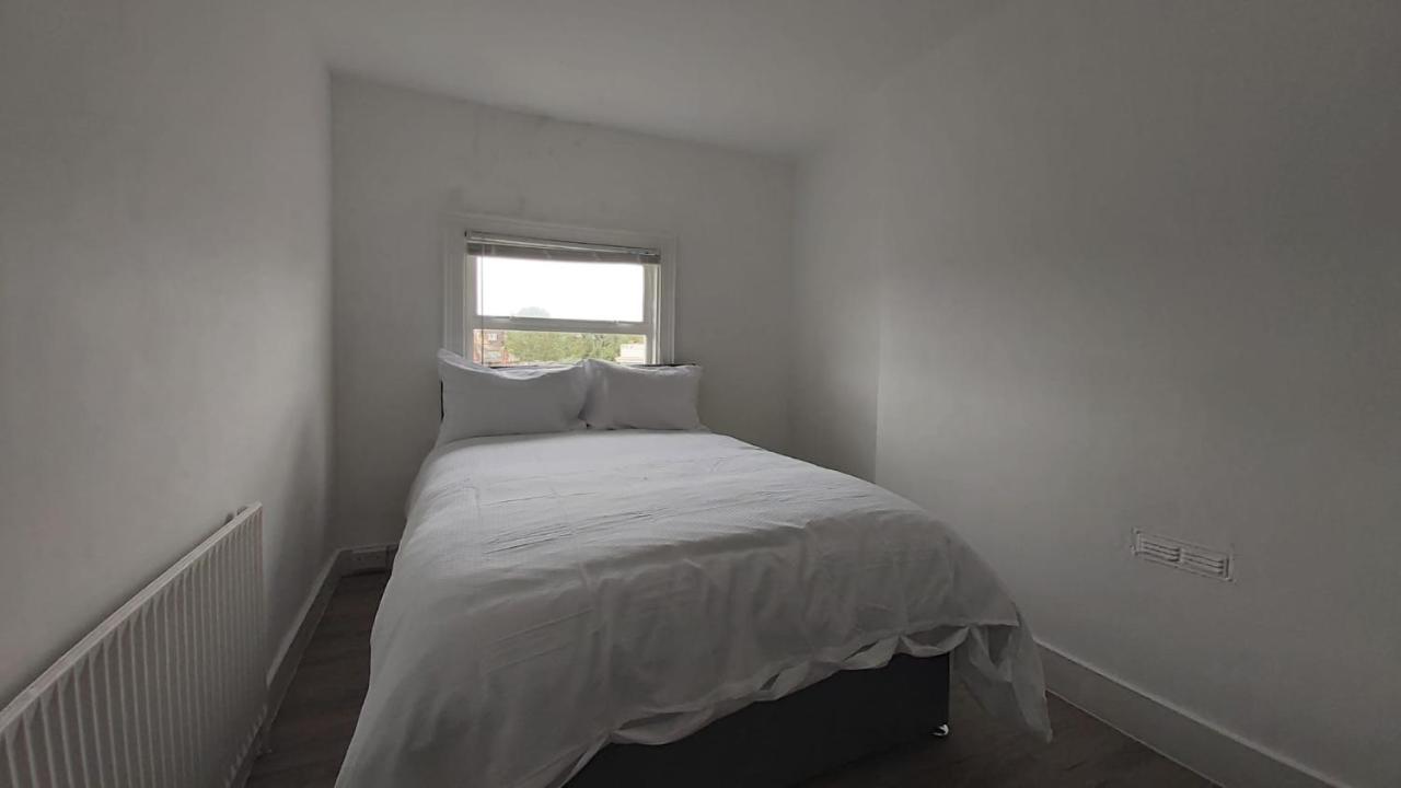 Battersea Park Apartments Лондон Екстер'єр фото